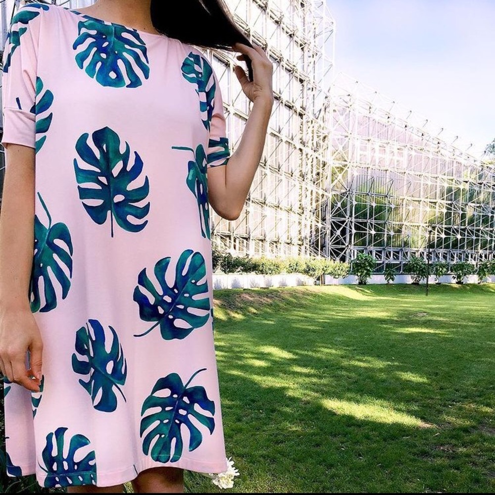 **SOLD** Cute pink t-shirt dress with Monstera print